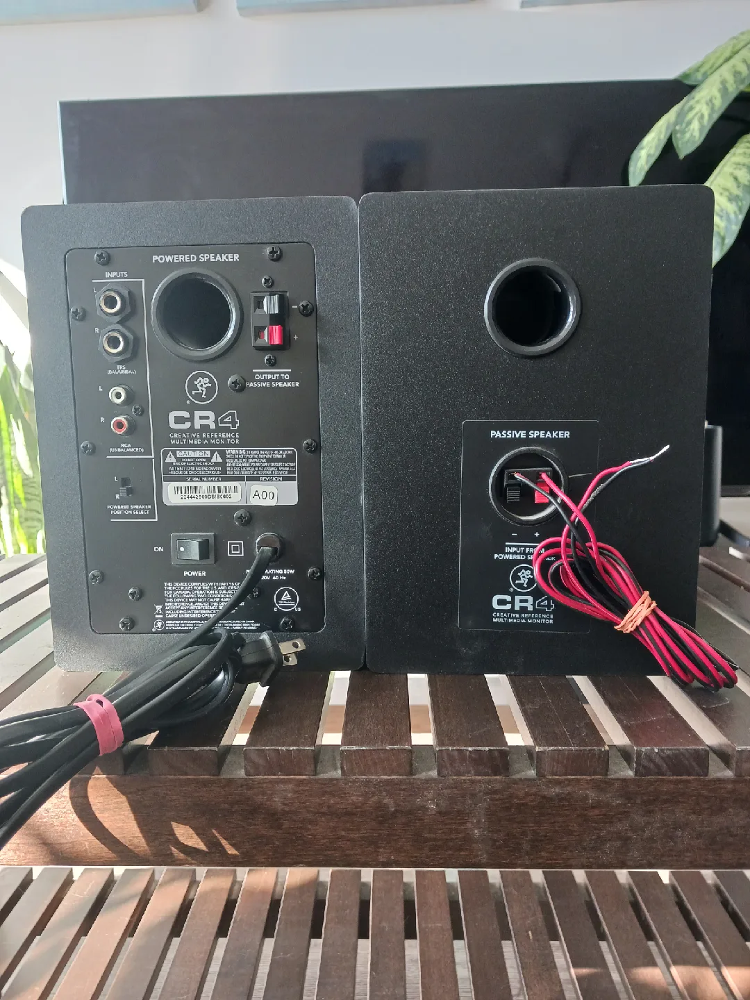 Mackie CR4 Creative Reference Multimedia Monitors thumbnail