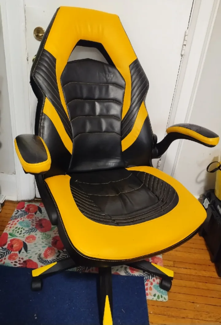 Black and Yellow Gaming Chair thumbnail