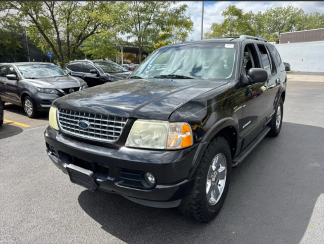 2004 Ford explorer limited.  160k 4.6 v8 7 seater