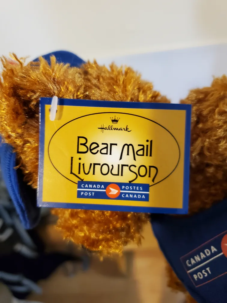 Canada Post Mailbox & Recycling Bin Coin Banks image indicator(2)