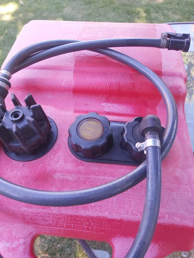 Marine Gas tank with Hose and Fittings image indicator(3)