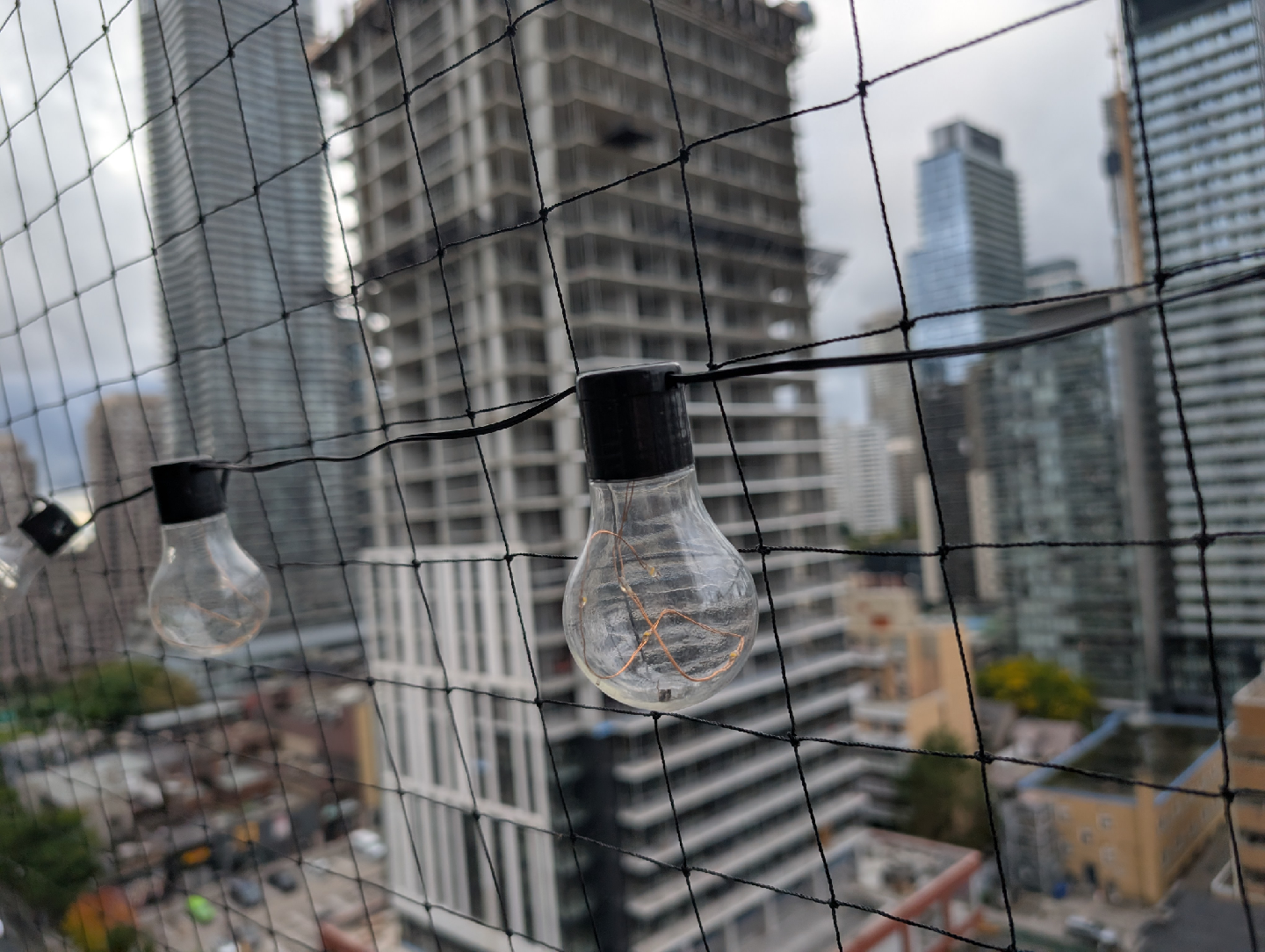 waterproof String Lights 10 bulbs - battery powered