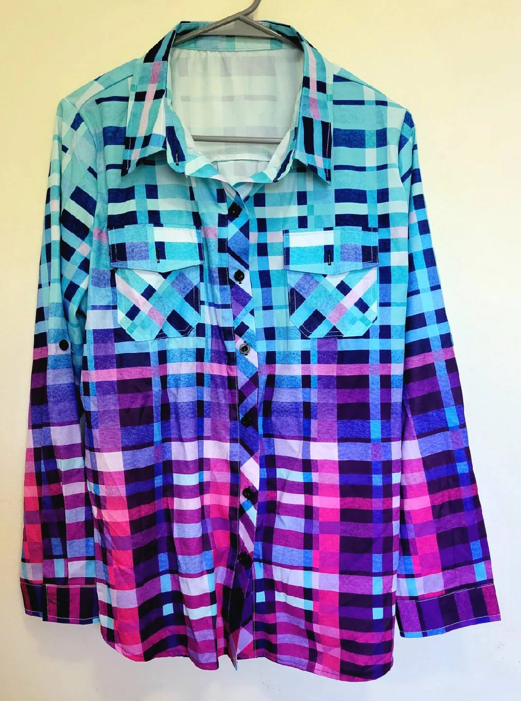 Checkered Button-Up Shirt - Size M thumbnail