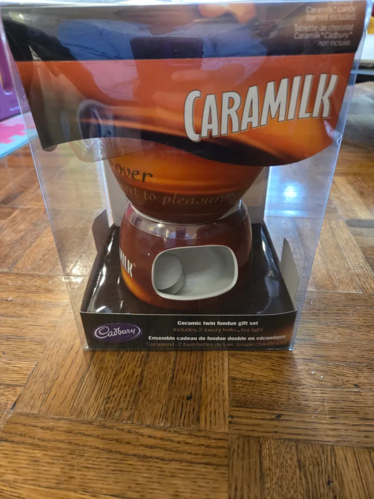Cadbury Caramilk Ceramic Fondue Gift Set - New thumbnail