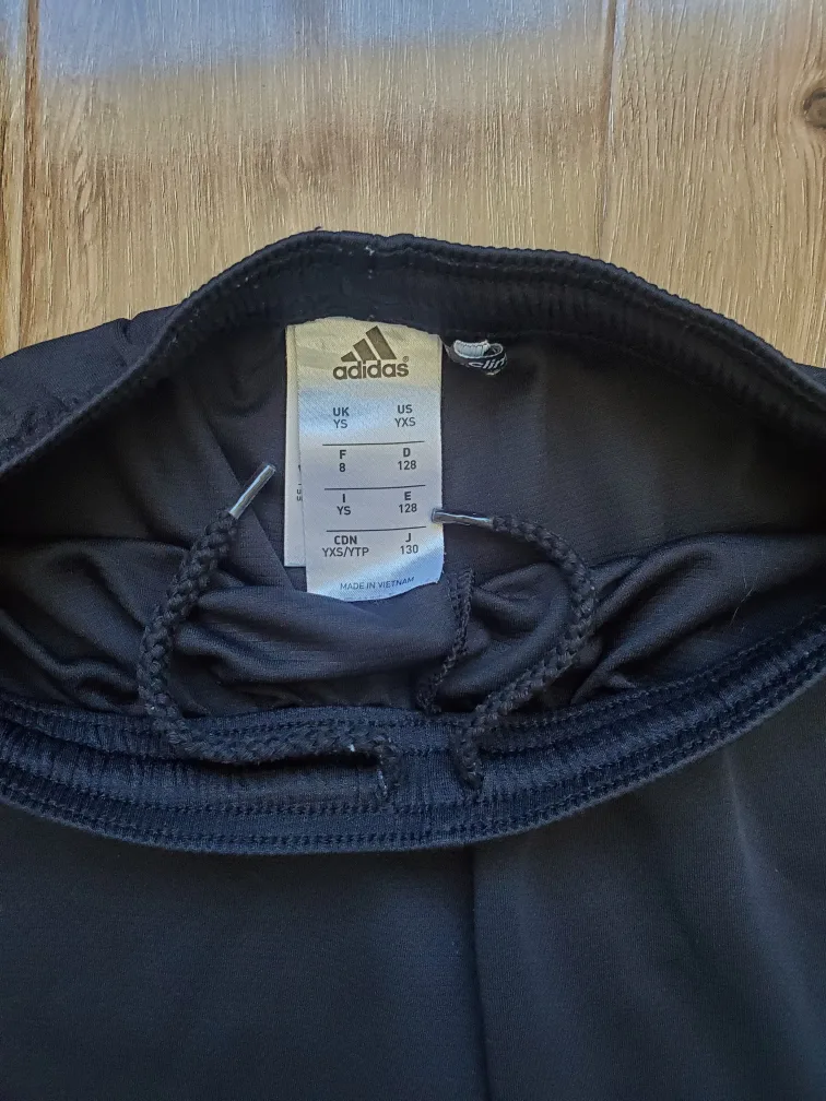 Adidas Shorts - Size YXS image indicator(2)
