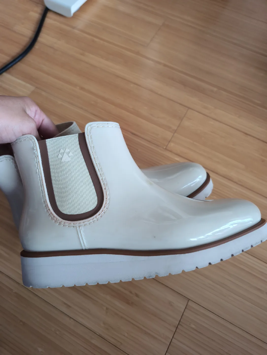 WATERPROOF Cougar Cream Chelsea Rain Boots WATERPROOF thumbnail