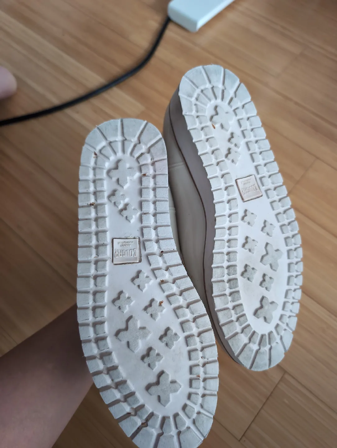 WATERPROOF Cougar Cream Chelsea Rain Boots WATERPROOF image indicator(3)