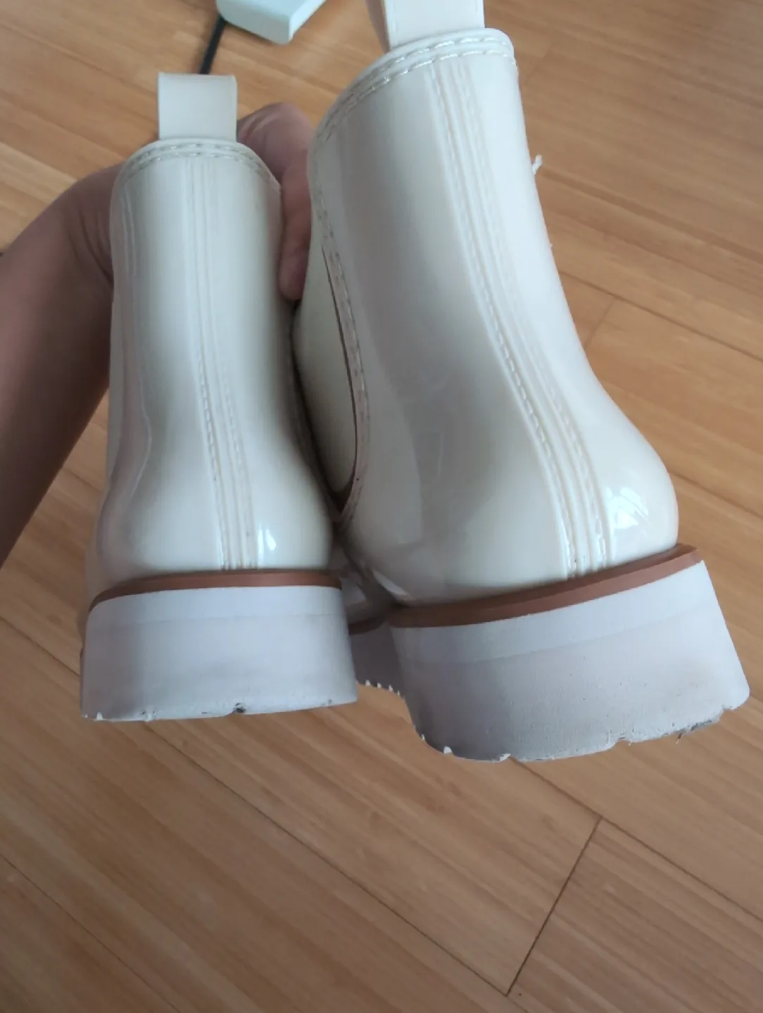 WATERPROOF Cougar Cream Chelsea Rain Boots WATERPROOF image indicator(4)