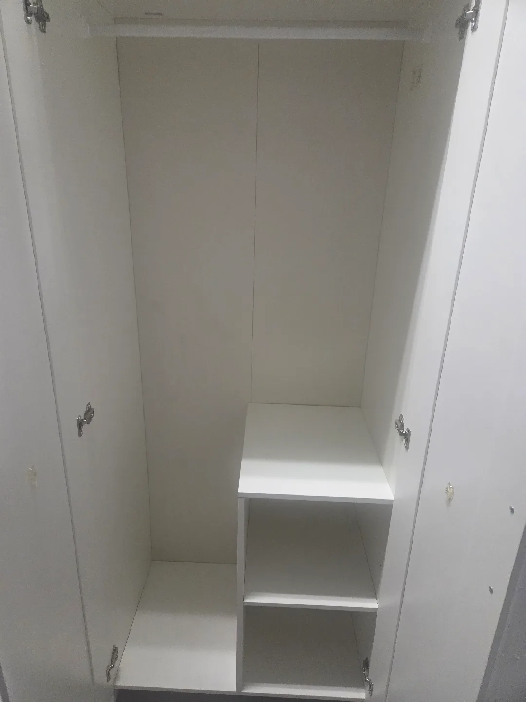 IKEA Brimnes Wardrobe with 2 Doors - White image indicator(5)