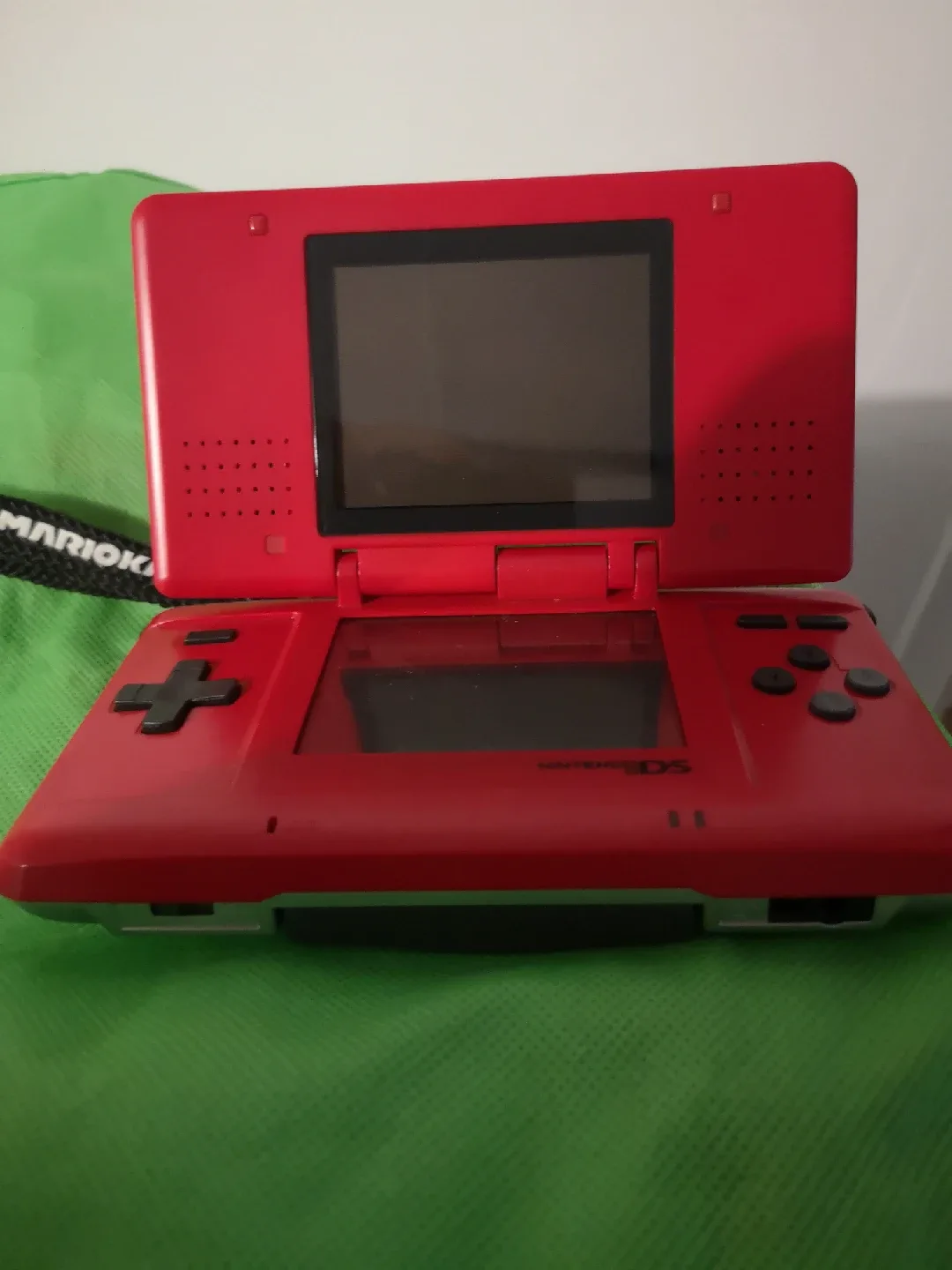 Nintendo DS Red Handheld Console image indicator(2)