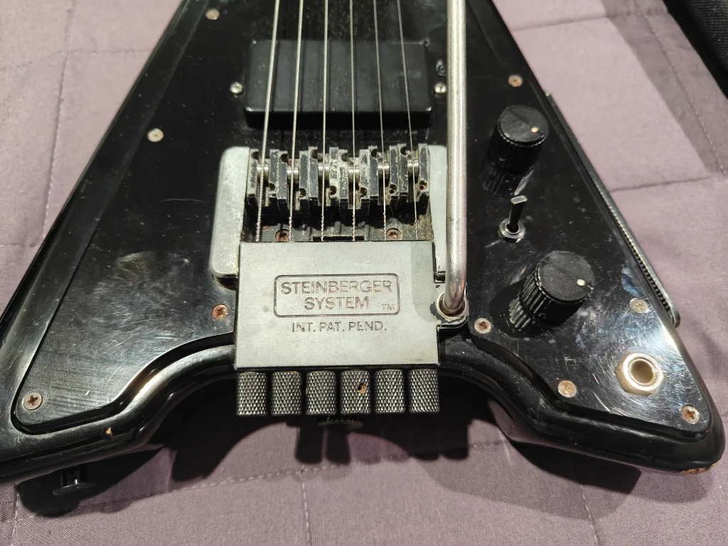 Steinberger Spirit GT-Pro Black Electric Guitar w/ Bag image indicator(3)