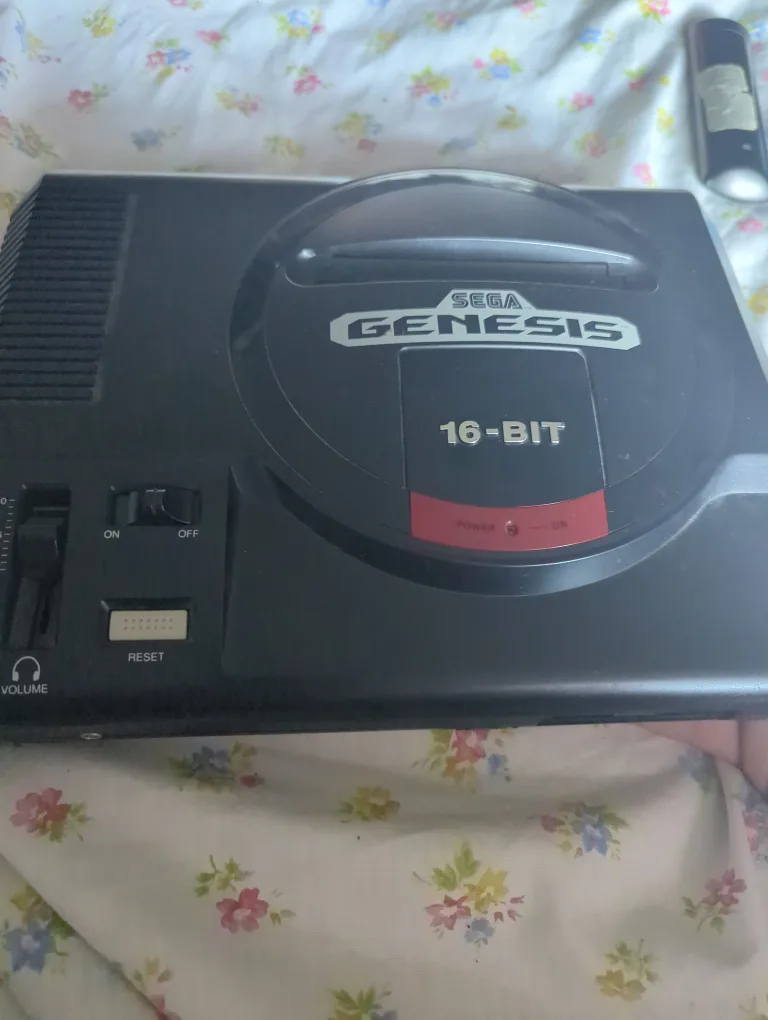 Sega Genesis 16-Bit Console thumbnail