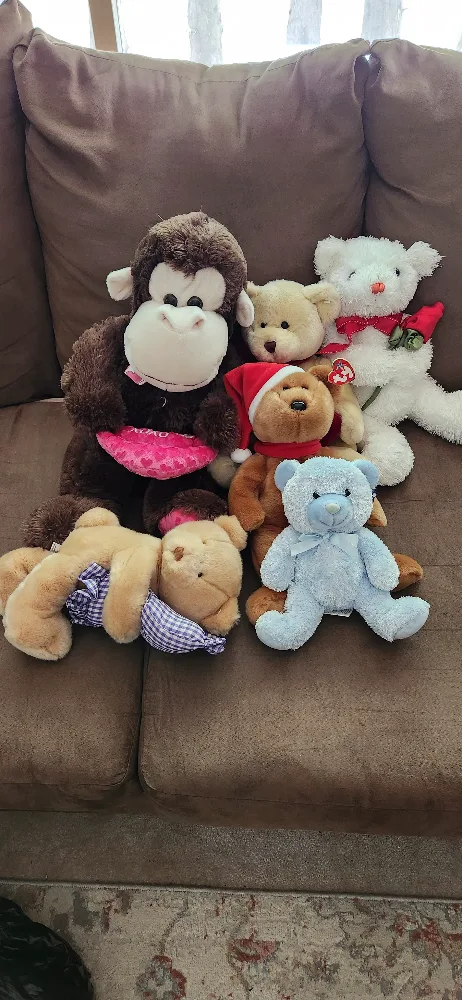 New assorted plush toys thumbnail