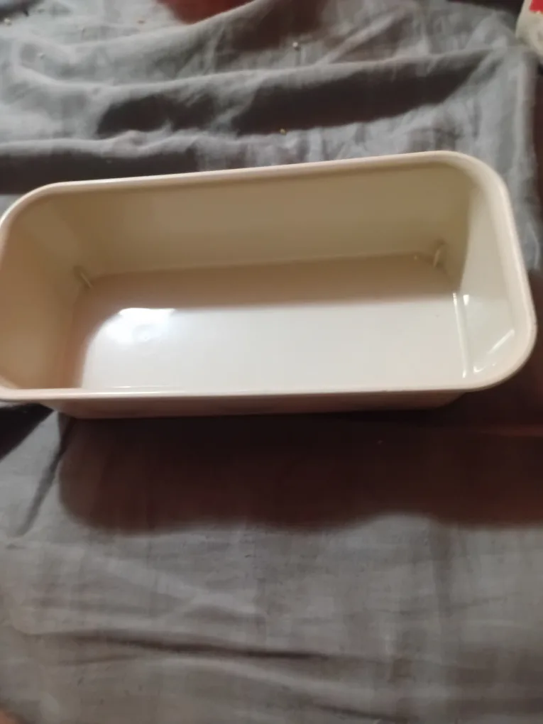 Beige Plastic Storage Container thumbnail