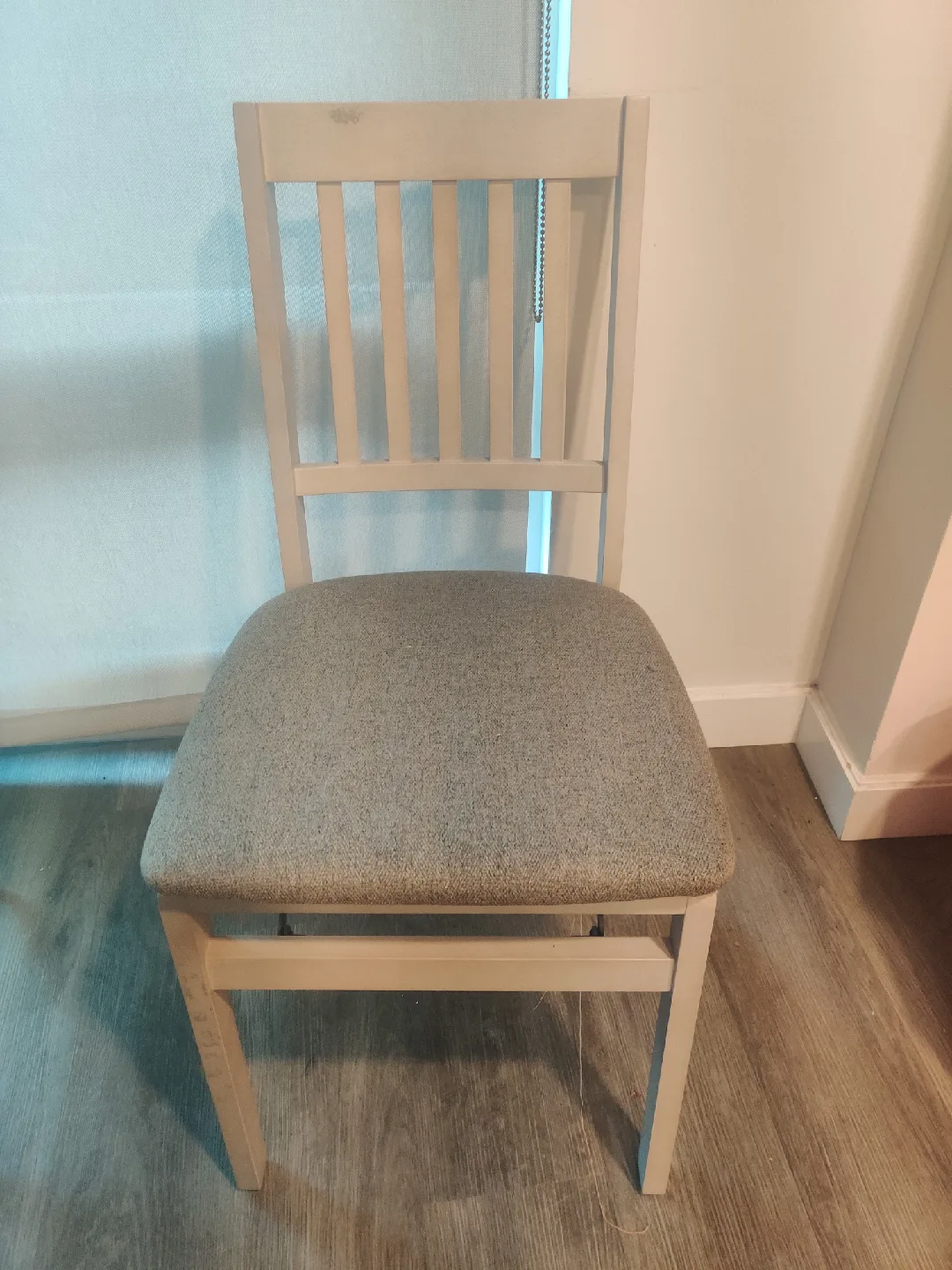 Wooden  Chair thumbnail