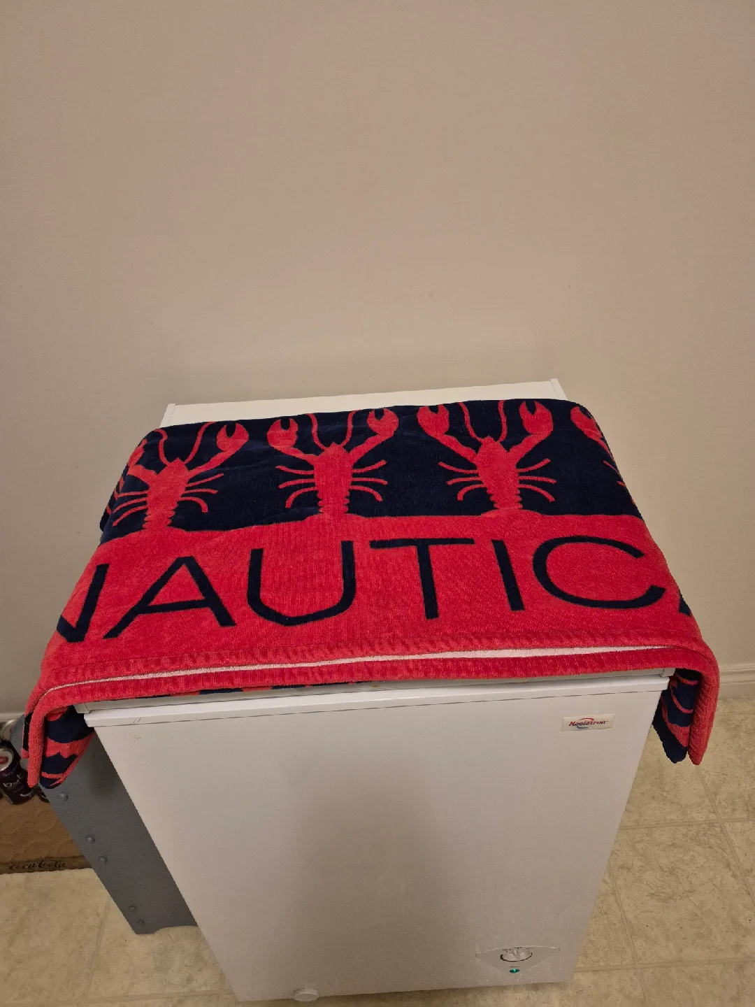 Nautica Lobster Print Beach Towel thumbnail