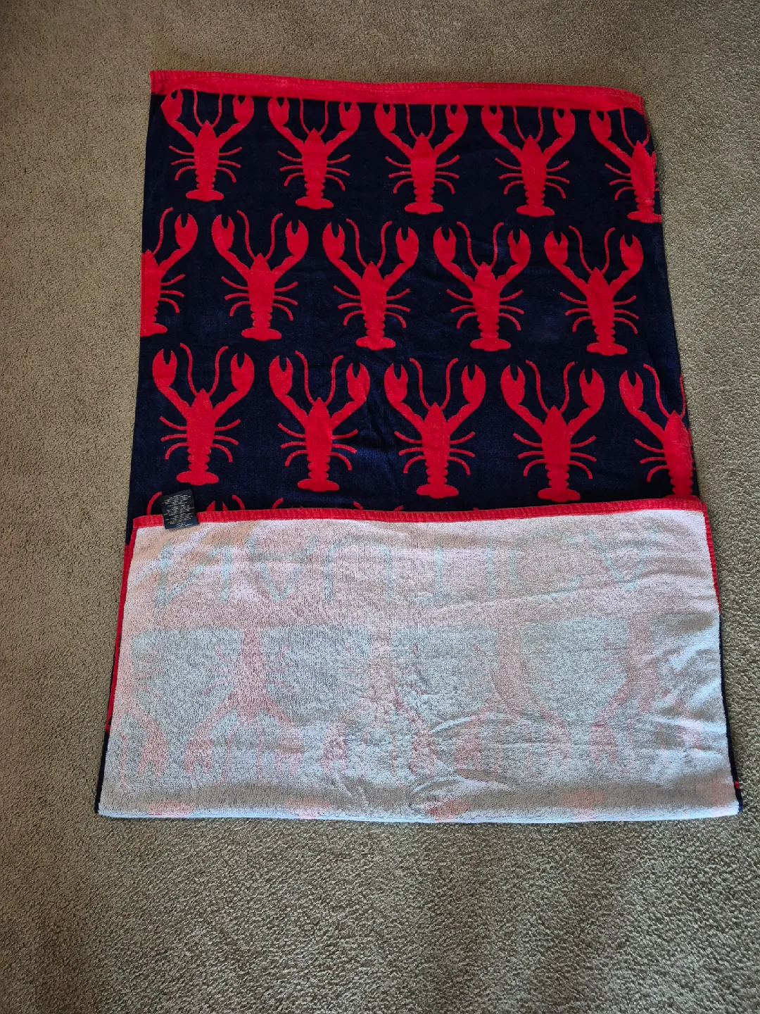 Nautica Lobster Print Bath Towel image indicator(3)