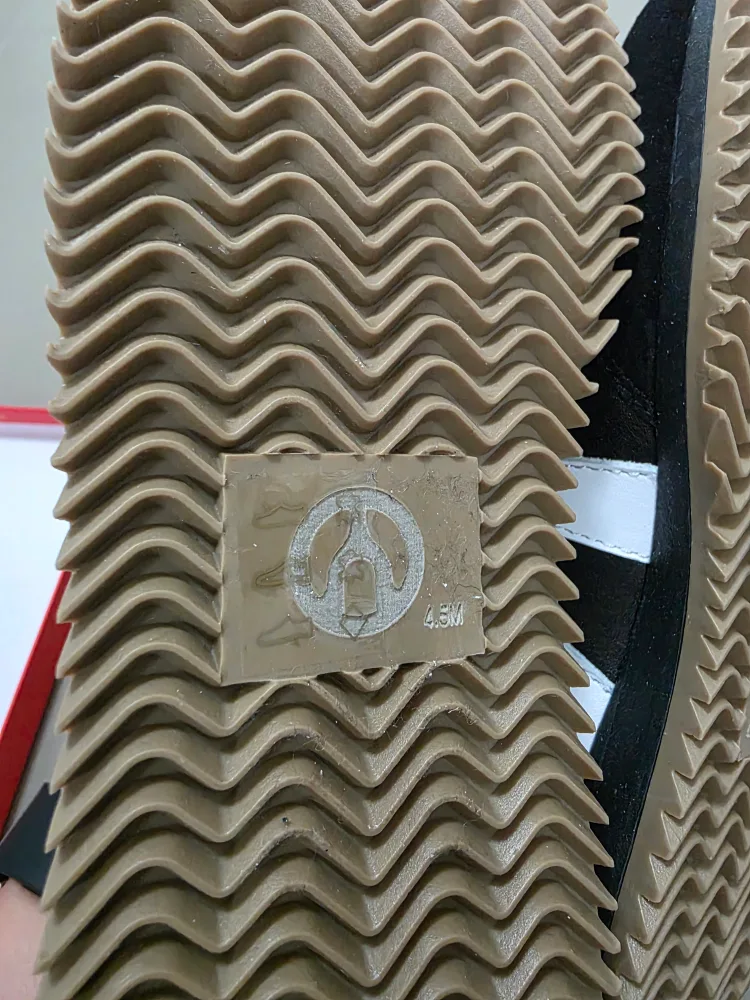 Brand New Sneakers Black Size 4.5 image indicator(5)