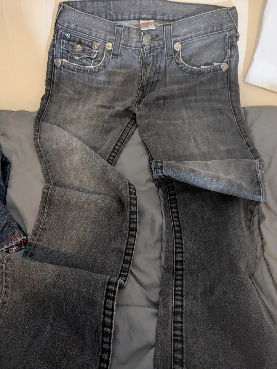 True Religion Jeans, Size 31, Straight Fit image indicator(5)