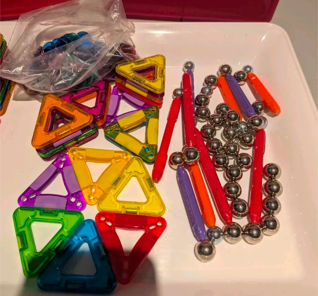 Mag-Stix Magnetic Construction Set image indicator(2)