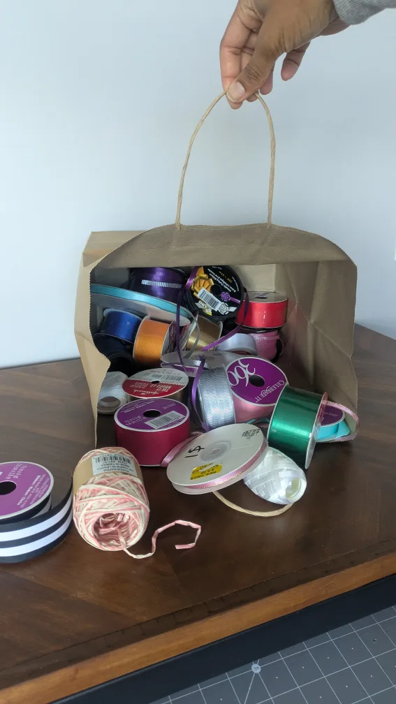 Bag of Assorted Riboons thumbnail