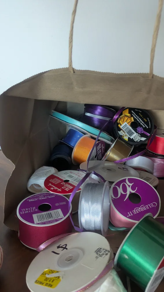 Bag of Assorted Riboons image indicator(2)