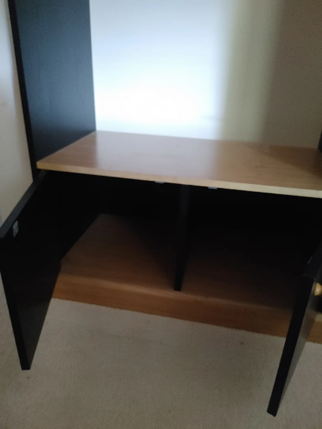 💚 ENTERTAINMENT UNIT BLACK/WOOD MINT CONDITION image indicator(2)