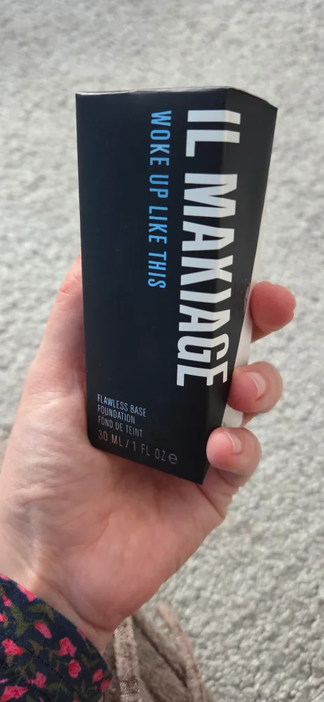 IL MAKIAGE Woke Up Like This Foundation 120 shade image indicator(2)