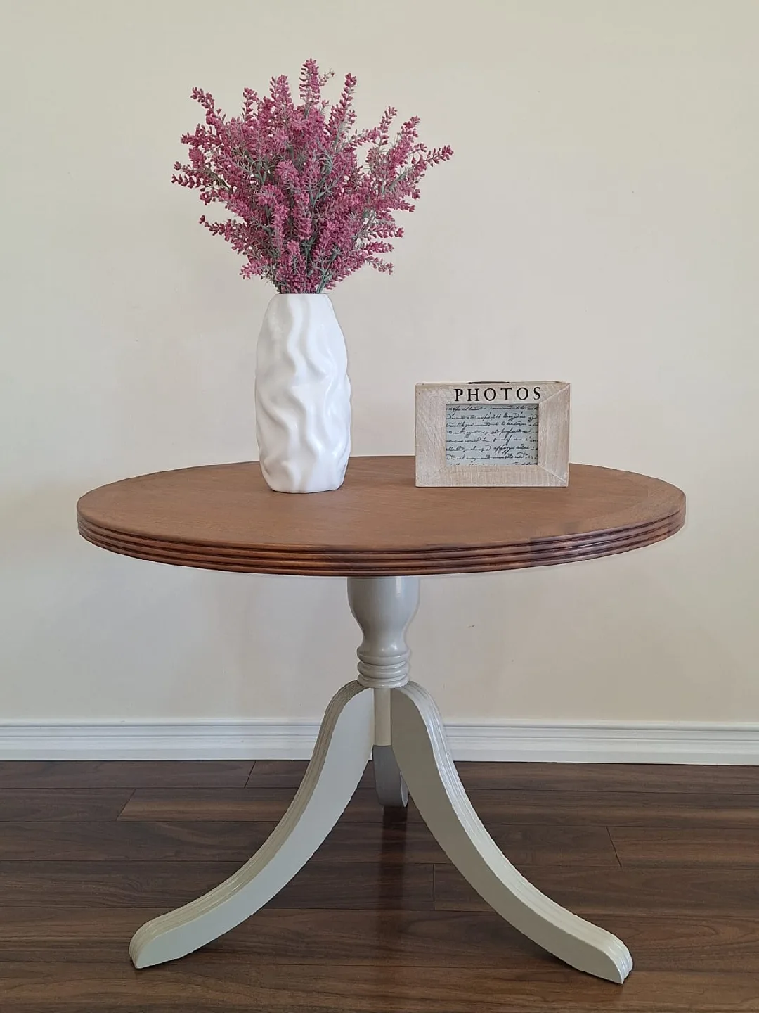 Round Wooden Pedestal Table image indicator(2)