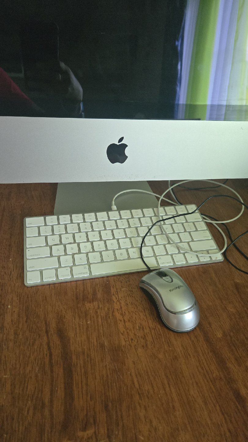 Apple iMac with Keyboard and Mouse - photo 3
