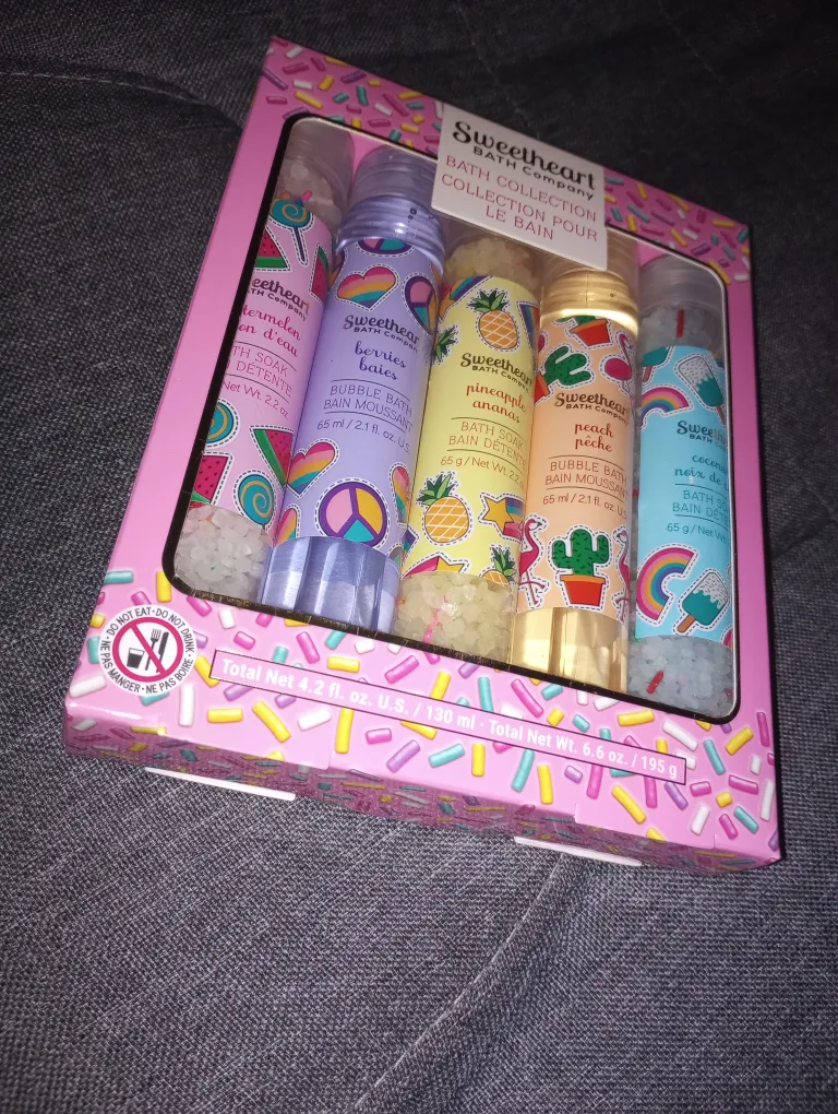 Sweetheart Bath Collection thumbnail