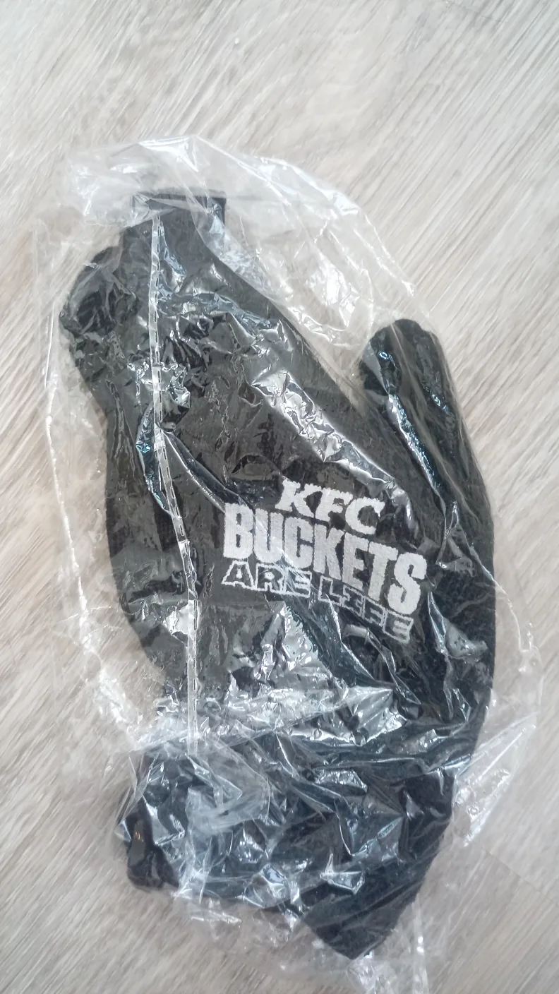 KFC glad gloves 🥕 thumbnail