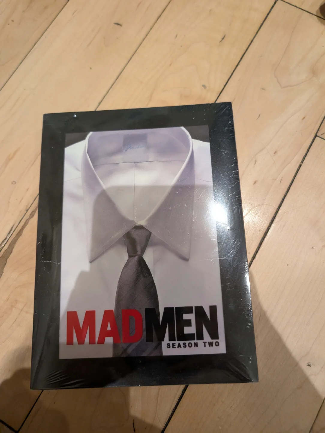 Madmen Season Two DVD set thumbnail