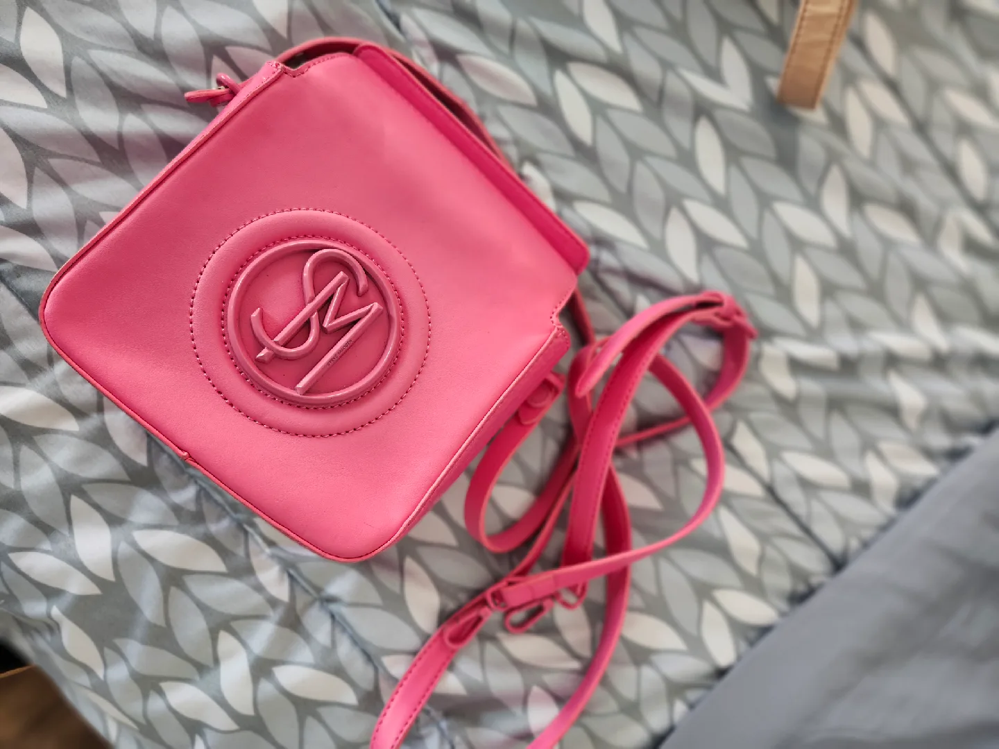 Steve Madden Pink Crossbody Bag image indicator(5)