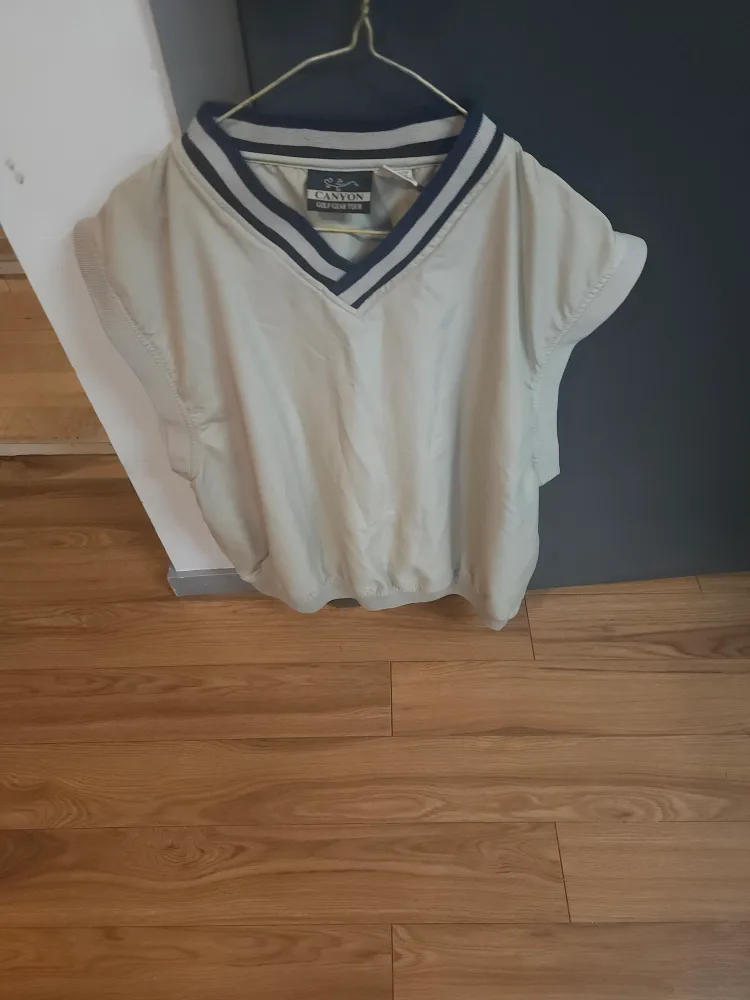 Canyon Golf Gear Tour Sleeveless Windbreaker thumbnail