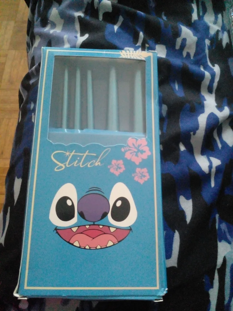 Stitch Makeup Brush Set - New in Box! thumbnail