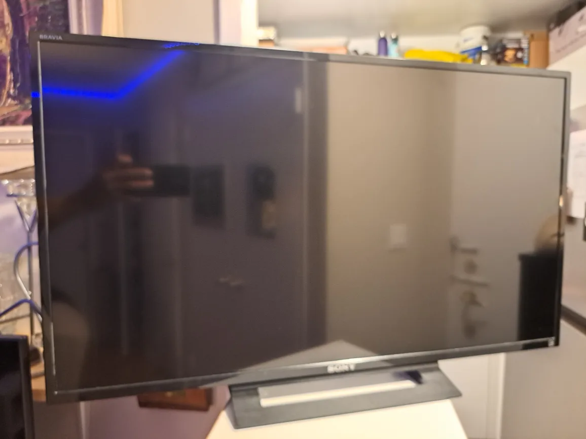 32 inches Sony Bravia TV image indicator(3)