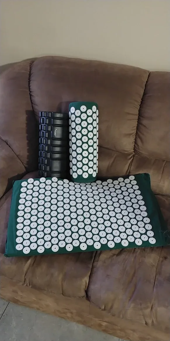 Acupressure Mat, Pillow & Muscle Roller Set thumbnail