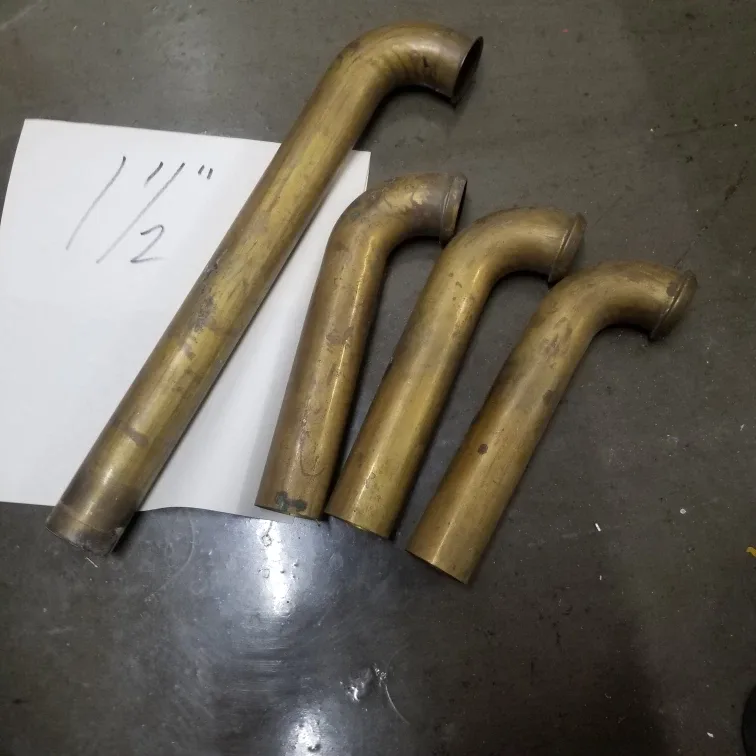Brass Pipe Fittings - 1 1/2 inch thumbnail