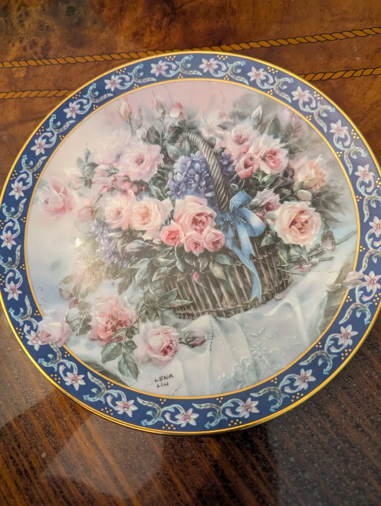Lena Liu's Basket Bouquets Plate thumbnail