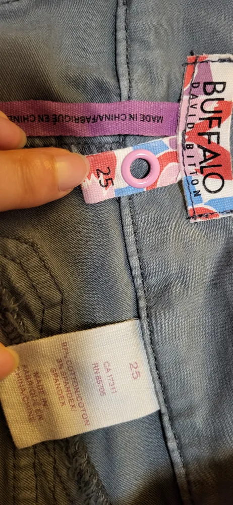 Buffalo David Bitton pencil skirt size 25 image indicator(5)