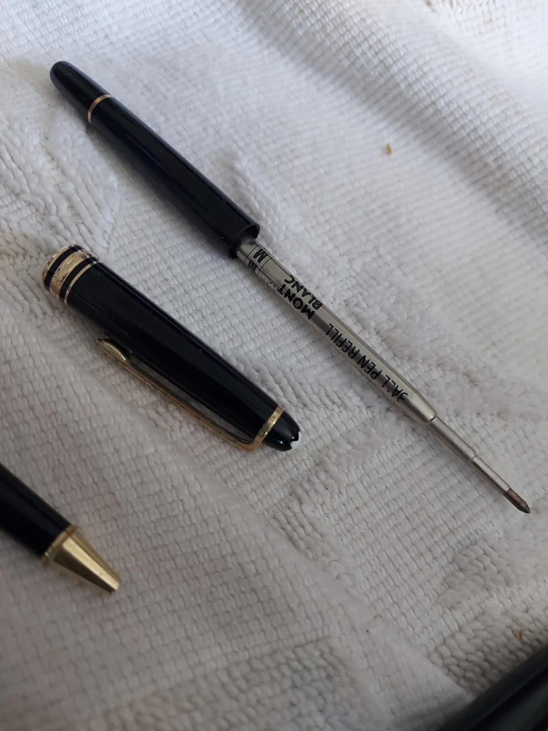 Montblanc Pen Set image indicator(3)