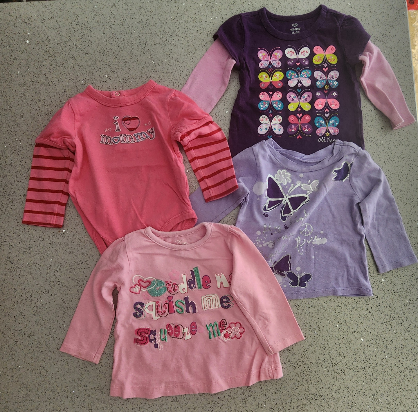 Bundle of baby girl clothes Size 6-12 months