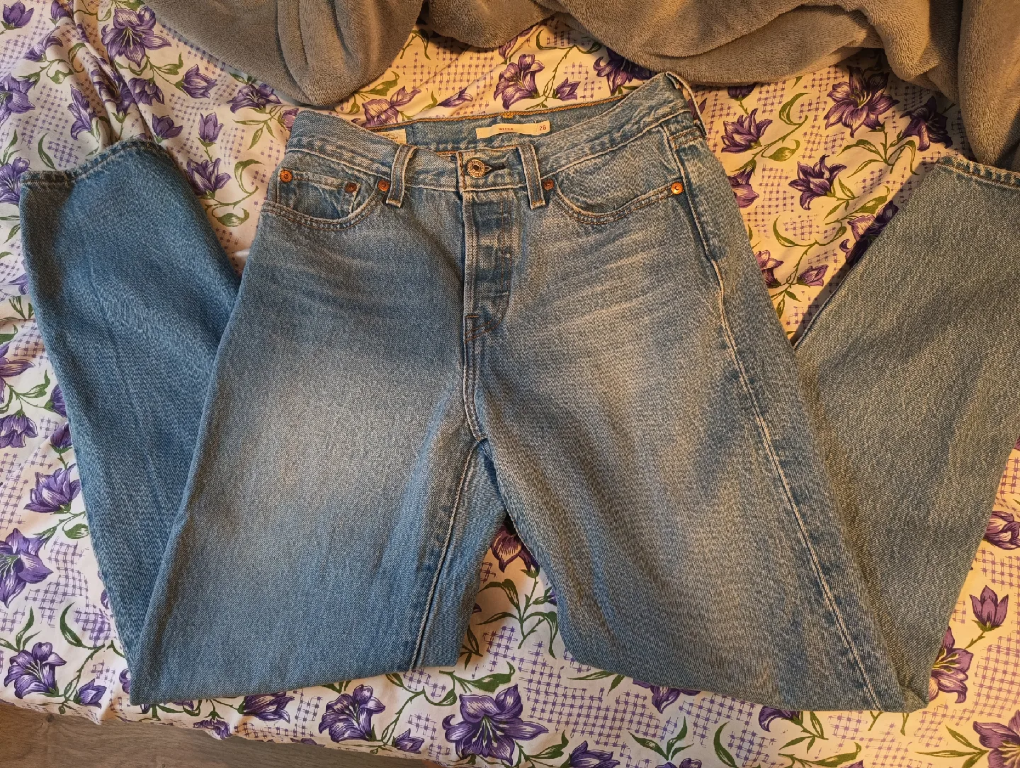 Levi's Wedgie Premium Jeans, Size 26