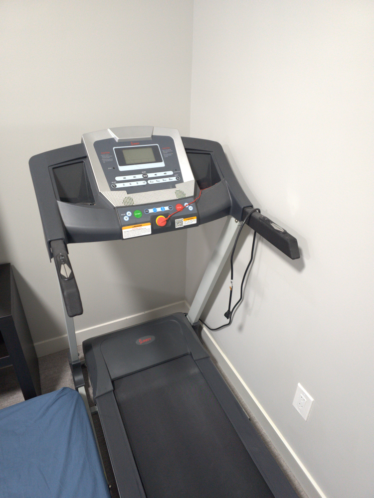 Sunny Health & Fitness Treadmill 🥕