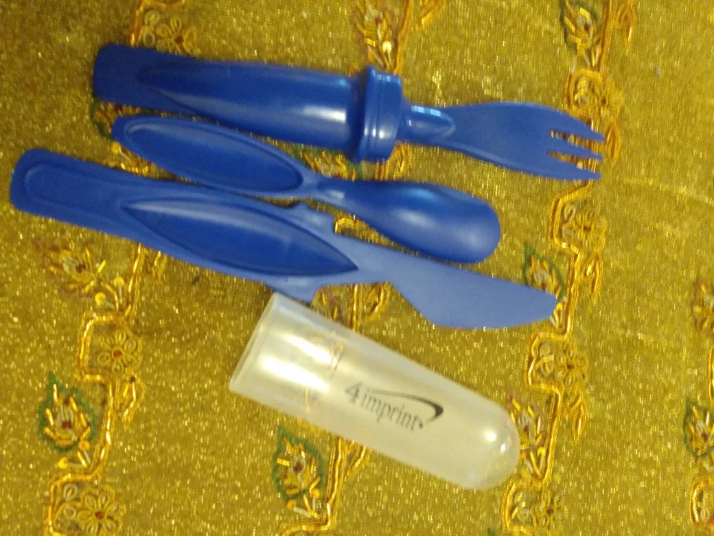 compact utensils thumbnail