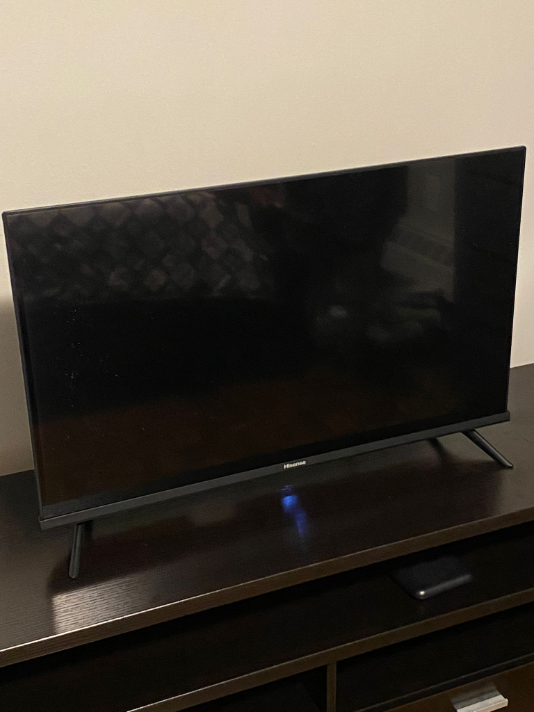 HISENSE - 32" SMART TV  - BLACK (MODEL: 32A4KV) - photo 2