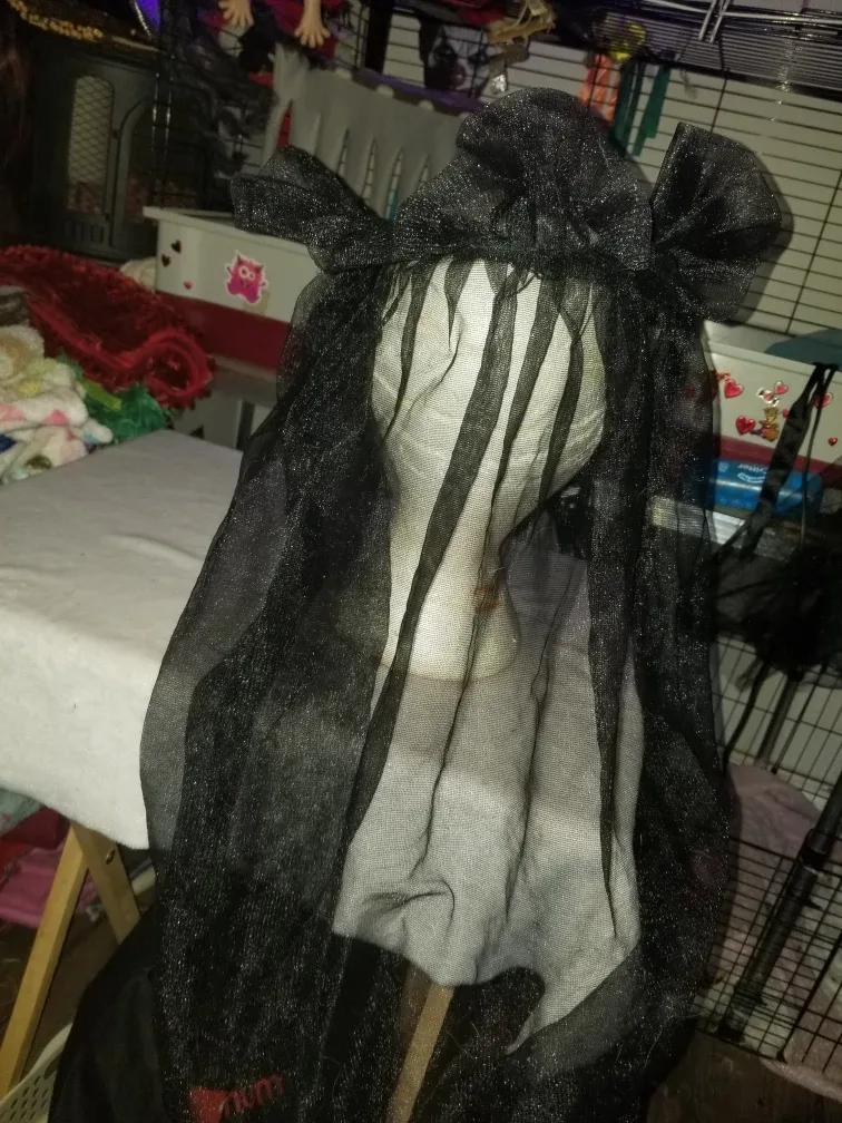 Black Veil Headpiece thumbnail