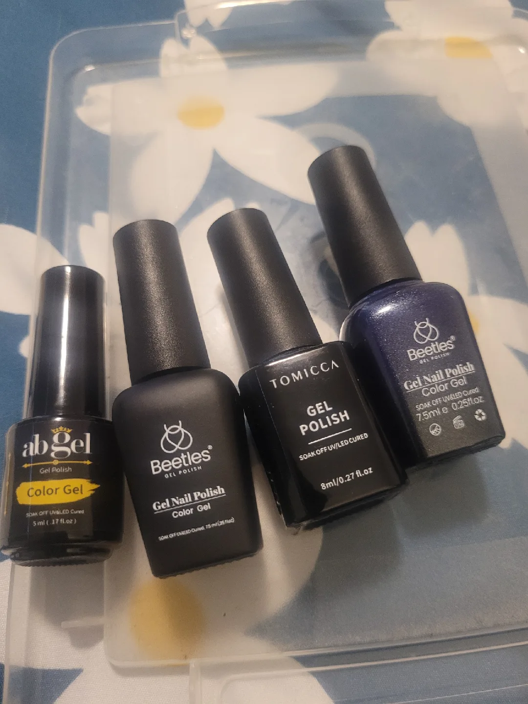 Huge Lot of Gel Nail Polish image indicator(5)