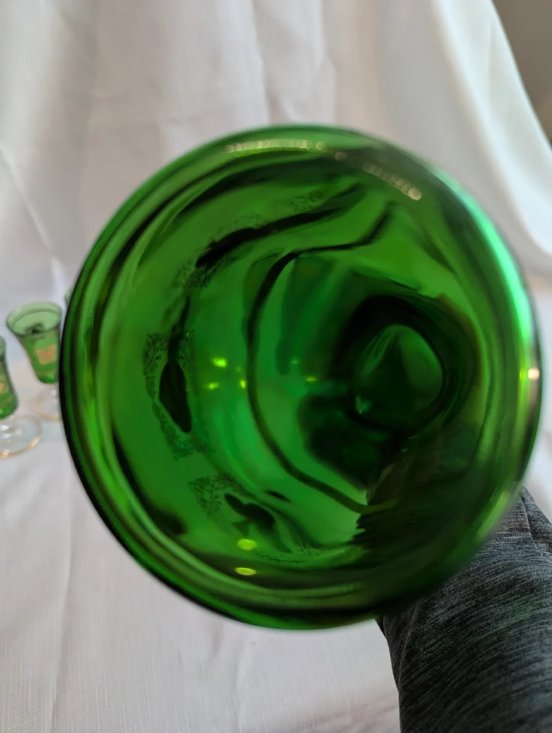Green Glass Decanter Set with Card Suit Design 🥕 image indicator(10)